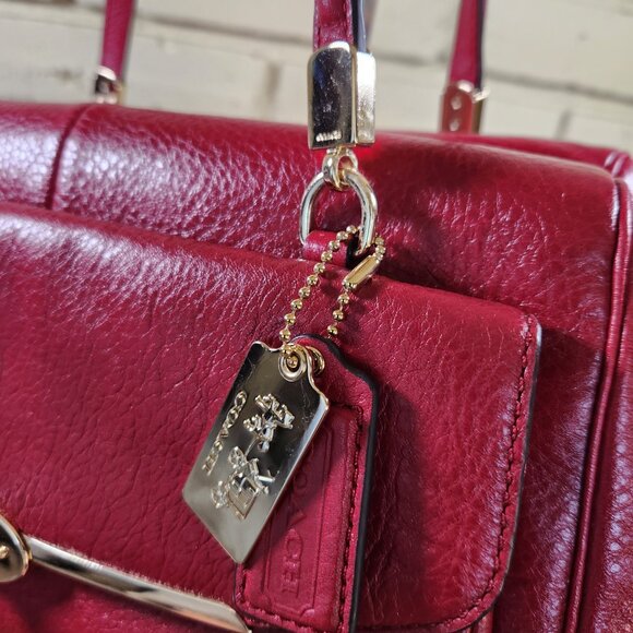 Euc  Coach Madison Madeline East West Shoulder Bag Purse - Picture 9 of 16